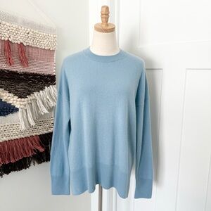 Theory Karenia Cashmere Crew Neck Sweater Eggshell Blue Sz L
